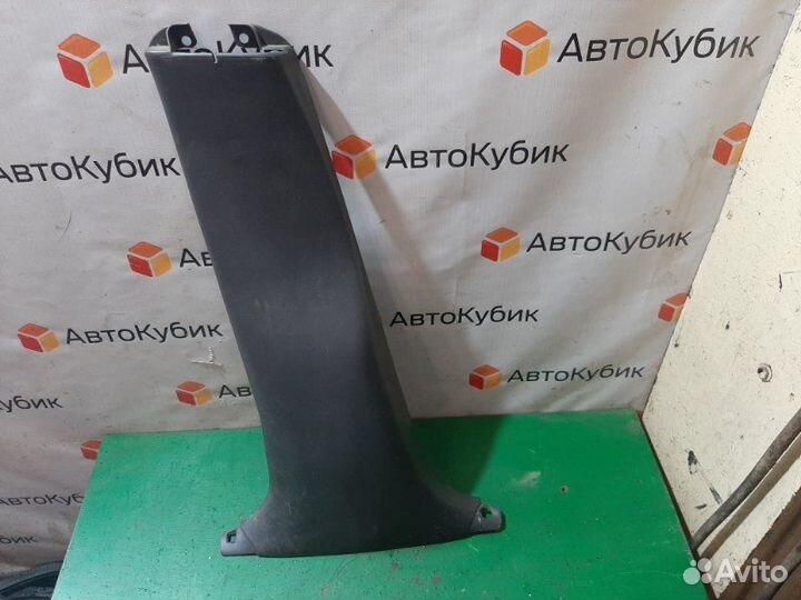 Пластик салона левый Ford Focus 1 седан eydk 2005