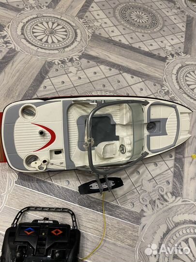 Лодка катер на радио управление