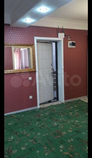 2-к. квартира, 74 м², 4/10 эт.