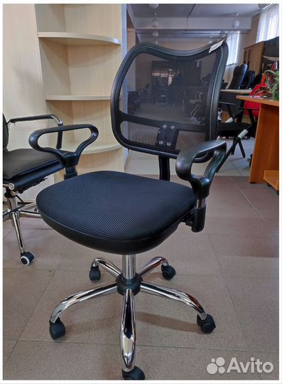 Кресло офисное