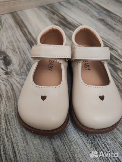 Туфли, босоножки для девочки в ретро стиле