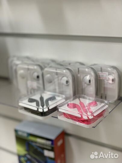 Проводные наушники с микрофоном (новые)