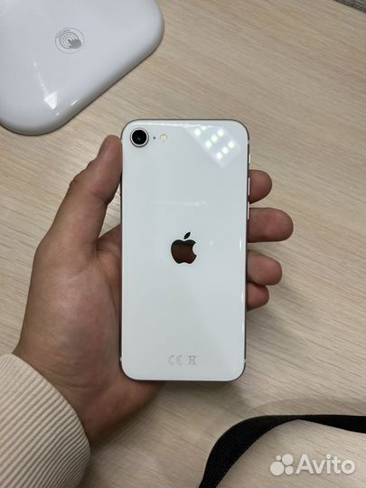 iPhone se 2020