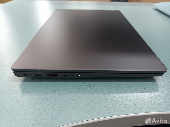 Офисный ноутбук Lenovo