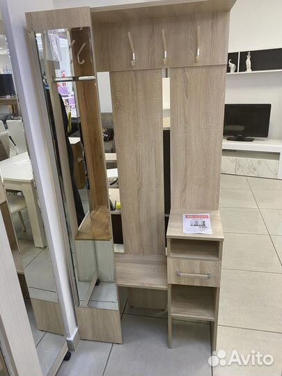 Прихожая Лига
