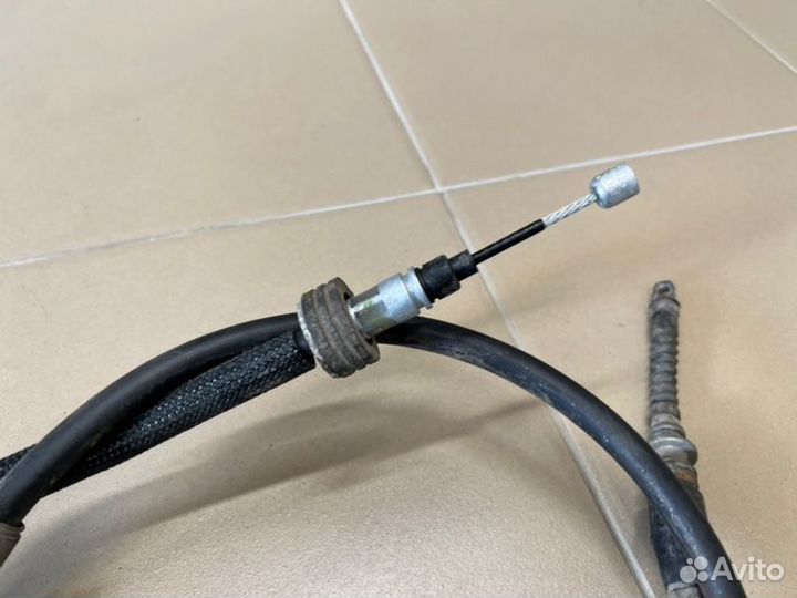 Трос ручника правый Kia Ceed универсал 1.6 G4FG