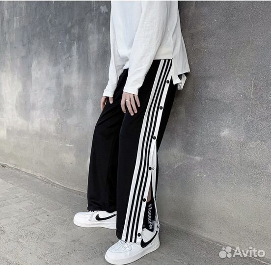 Штаны с пуговицами