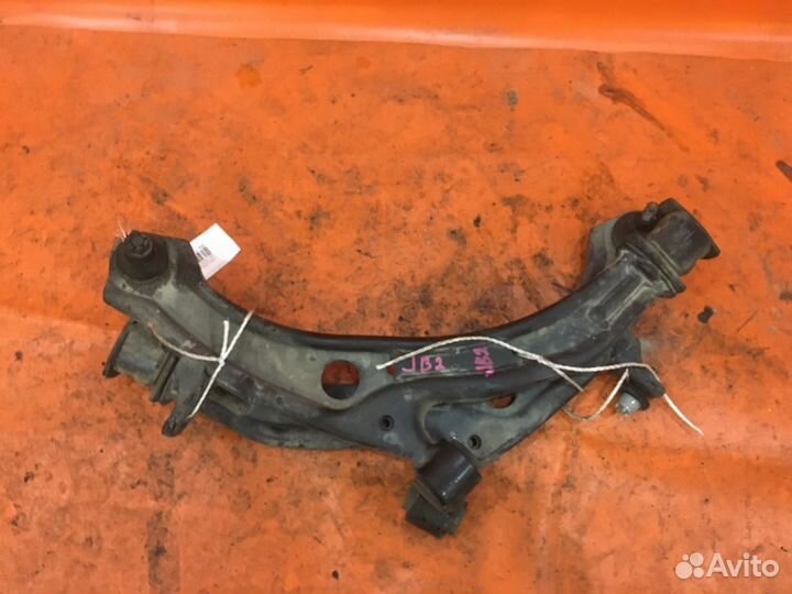 Рычаг передний Honda Life JB2