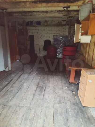 Гараж, > 30 м²