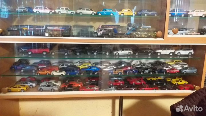 Коллекция моделей автомобилей