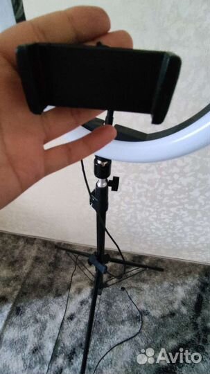 Кольцевая лампа со штативом бу