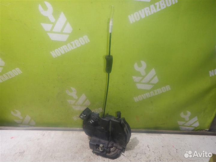 Замок двери задней левой Тойота Хайлендер