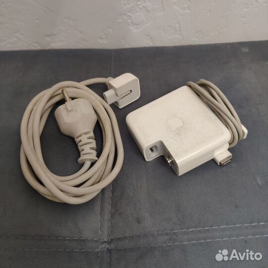 Блок питания Apple 16.5V 3.65A (60W) magsafe A1184