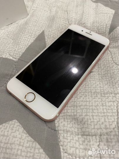 Телефон iPhone 6s