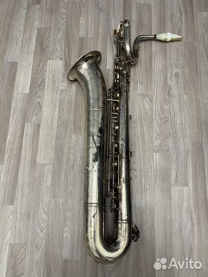 Саксофон-баритон