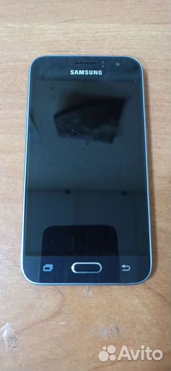 Телефон Samsung J1 2016
