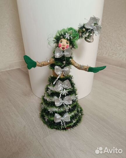 Новогодний декор. Девушка-елка