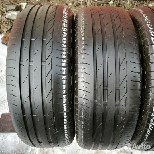 Bridgestone Turanza T001 215/60 R16 95V