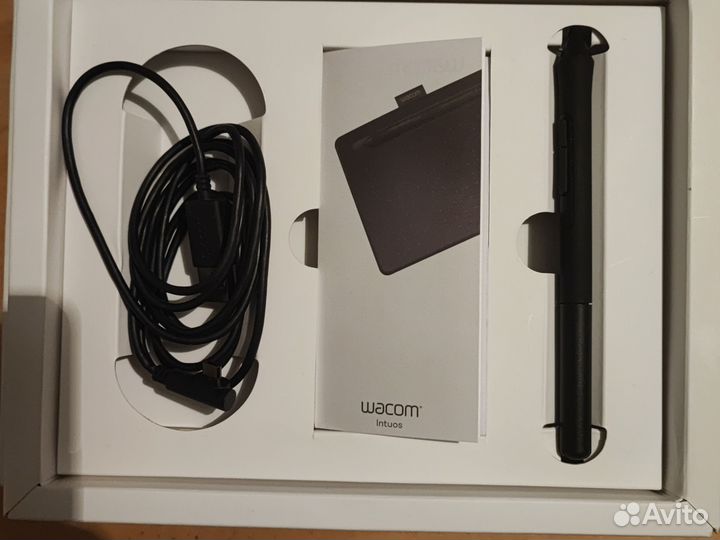 Графический планшет wacom IntuosS
