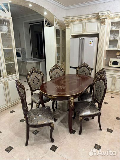 Комплект стол и стулья