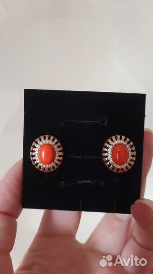 Серьги с кораллом