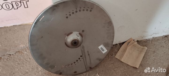 Диск разбрасывателя LM20 левый (Unia)