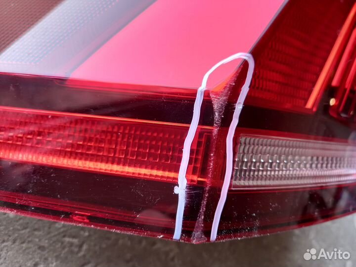 Фонарь наружный задний левый Volkswagen Tiguan 2