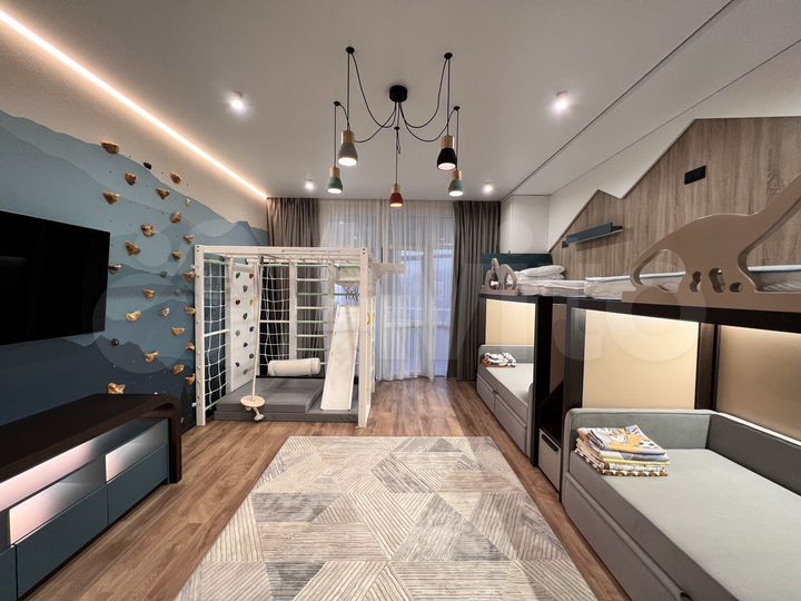 3-к. квартира, 150 м², 14/19 эт.