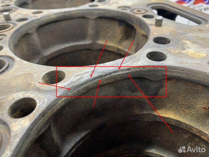 2055383 Блок цилиндров двигателя