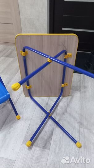 Детский столик и стул