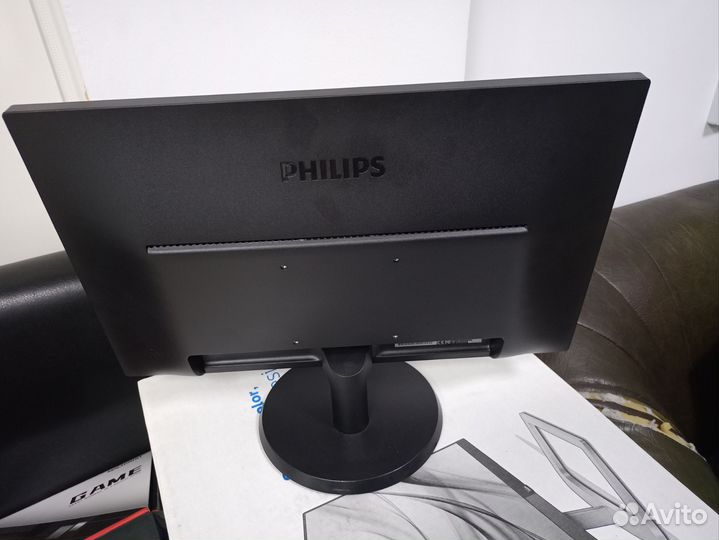 Монитор Philips