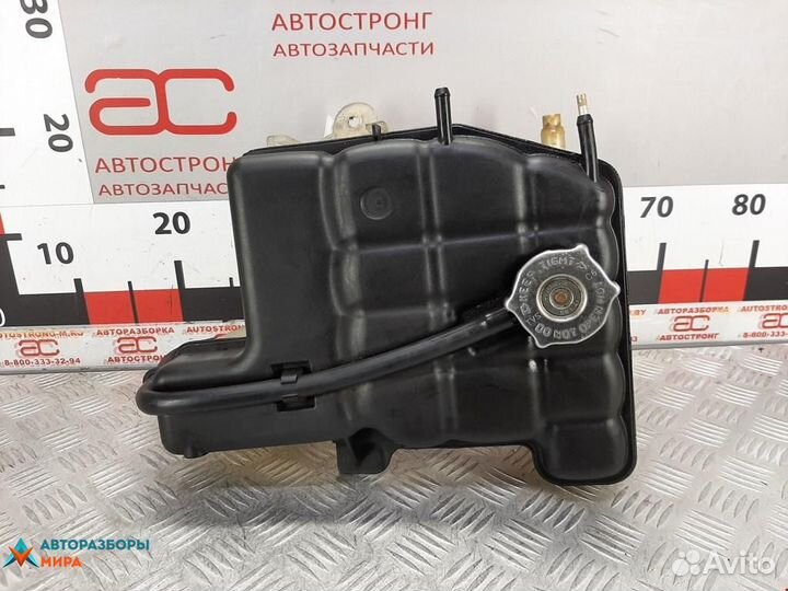 Бачок расширительный Jeep Grand Cherokee WK 2007