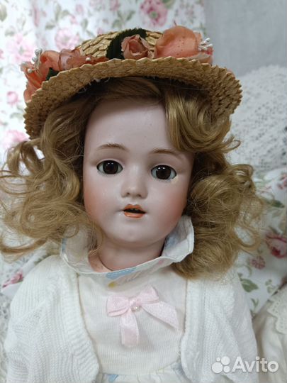 Антикварная кукла