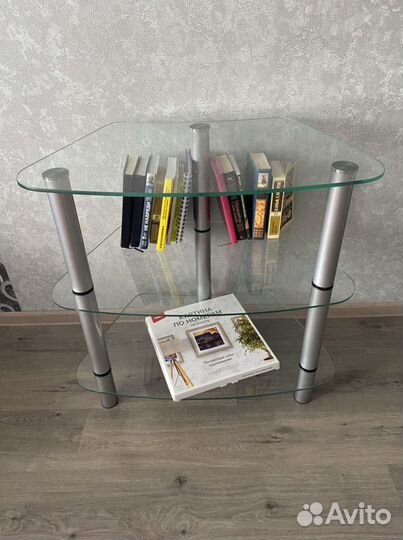 Стеклянная тумба