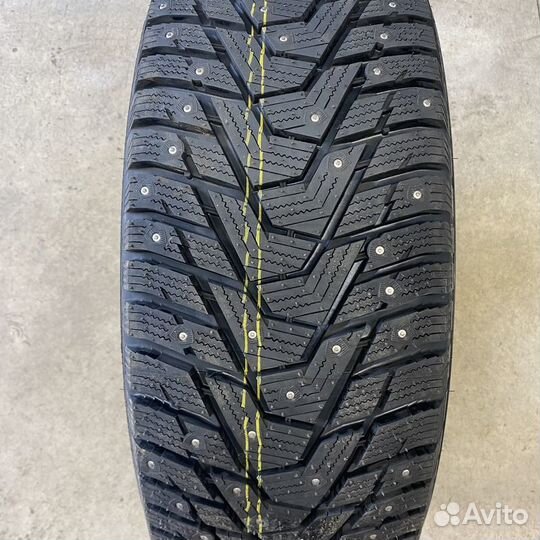 Hankook Winter i'Pike X W429A 235/55 R18 104T