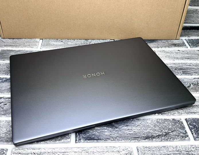 Honor MagicBook X16 i5/8/512 Gb 2024