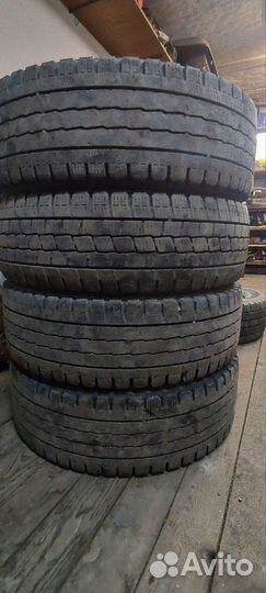 Dunlop SP LT 2 205/70 R16