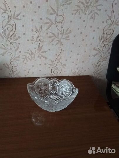 Ваза хрустальная большая