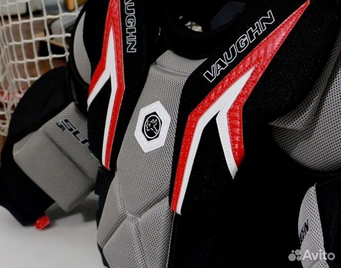 Нагрудник вратаря vaughn SLR 3 JR