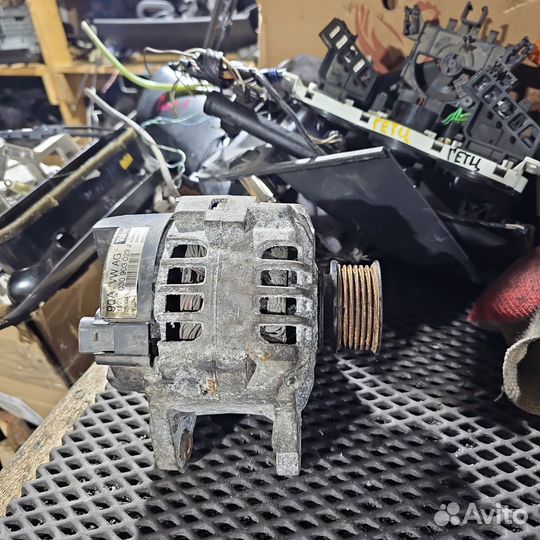 Генератор для Skoda Octavia A4 Tour