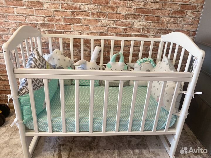 Бортики в детскую кроватку