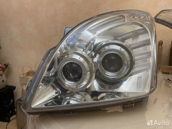 Фары на toyota land cruiser 120 передние