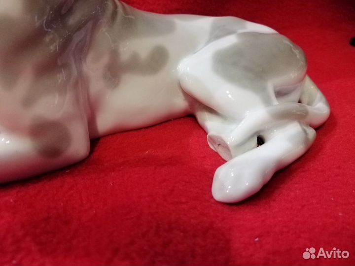Советская фарфоровая статуэтка. Дог. лфз