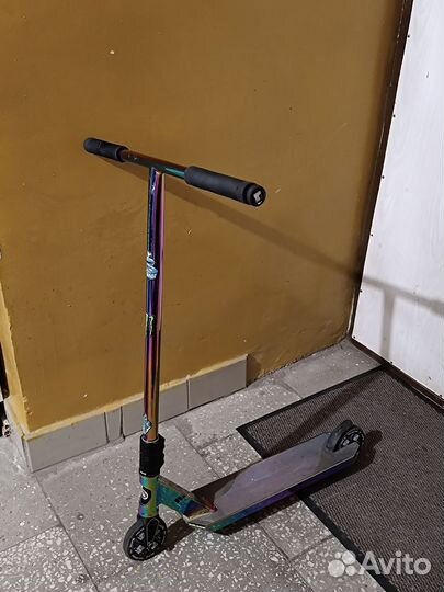 Трюковой самокат Hope H4 в бензиновом цвете