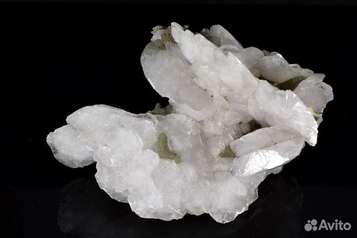 Кальцит, кварц, хлорит. Лот №639