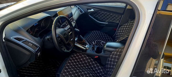 Ford Focus 2.0 МТ, 2012, битый, 282 716 км