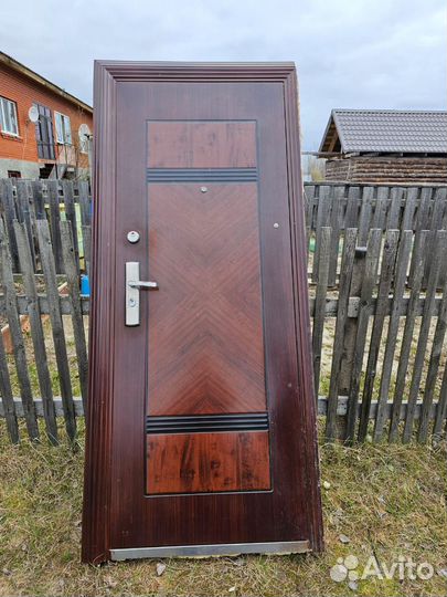 Металлическая дверь бу