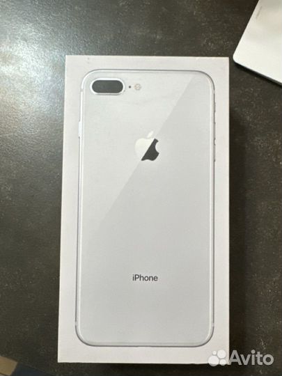 iPhone 8 Plus, 64 ГБ