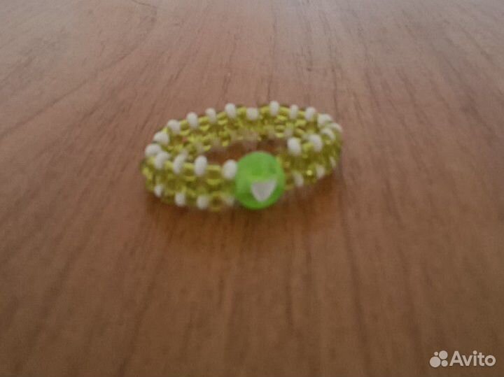Кольцо из бисера