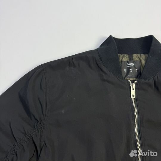 Бомбер Bershka оригинал